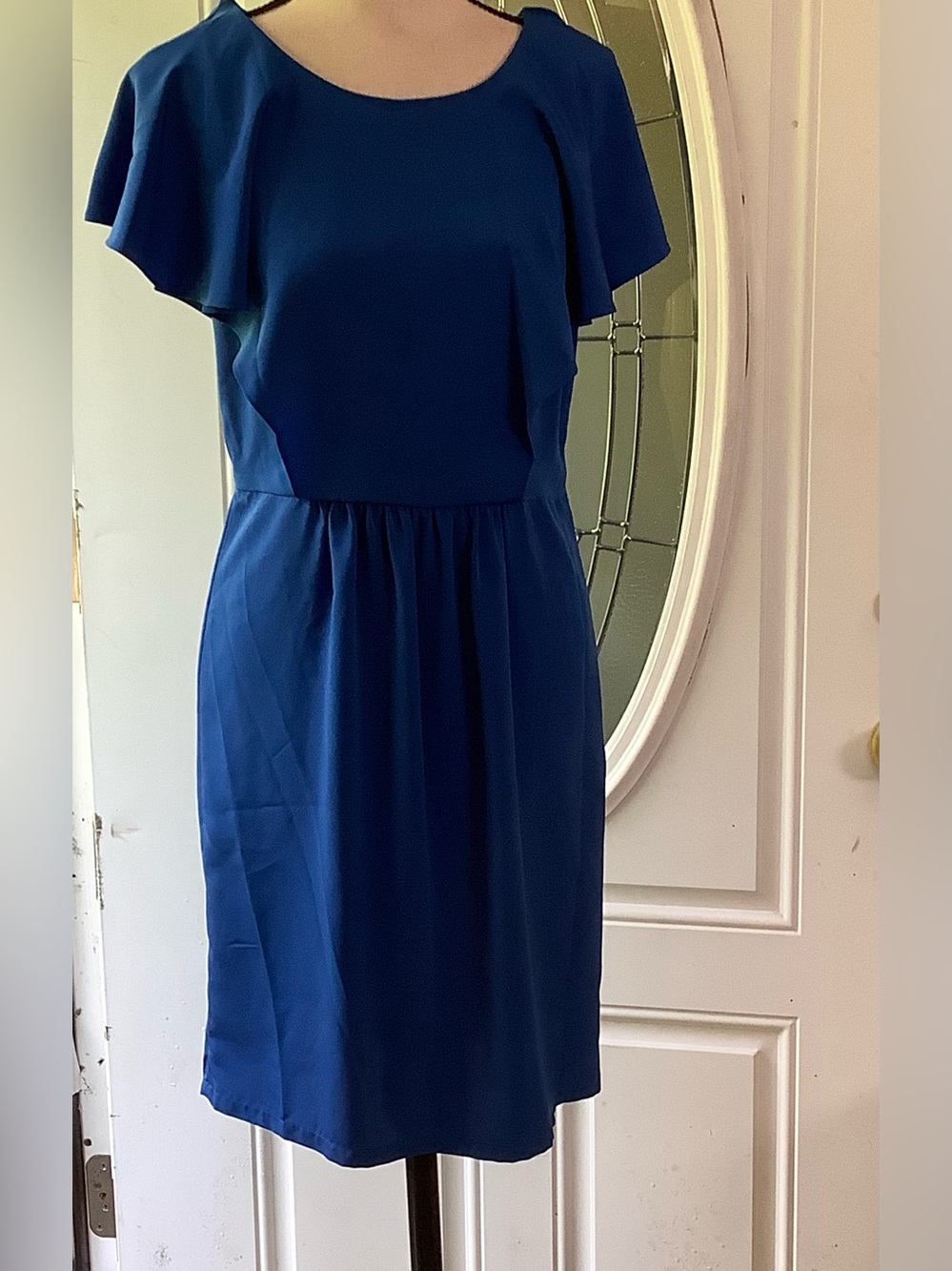 New Direction Blue Knee Length Dress Size 6  Short Layered Flutter Sleeves